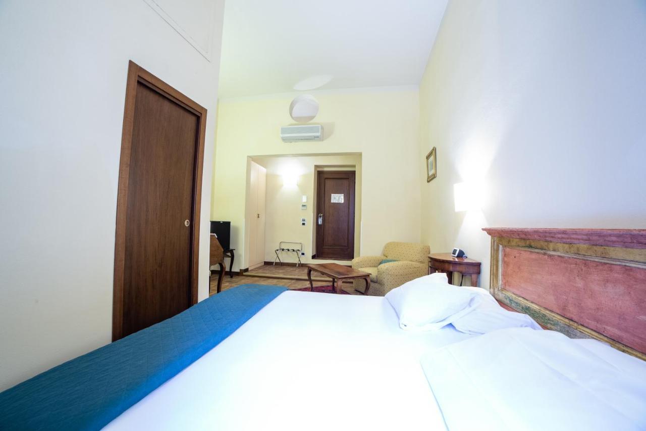 B&B Galileo 2000 Florence Exterior photo